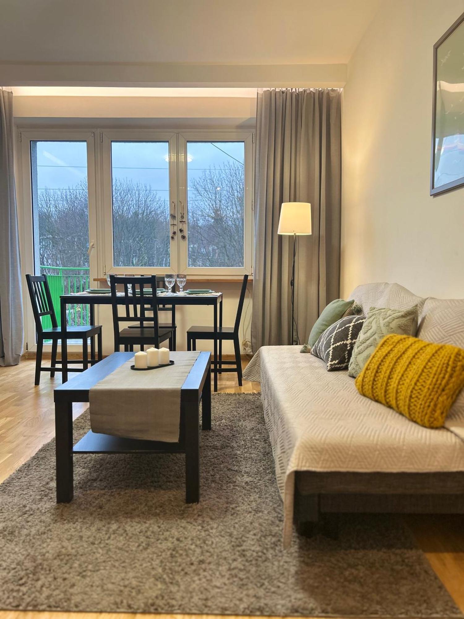 One Bed Apartment In Central Сопот Экстерьер фото